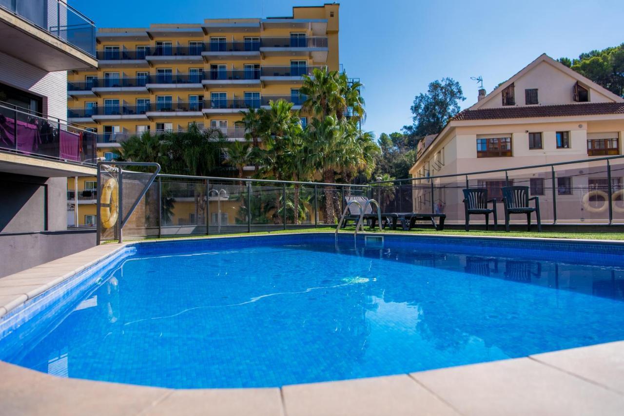 Hotel Acacias Suites & Spa Lloret de Mar Buitenkant foto